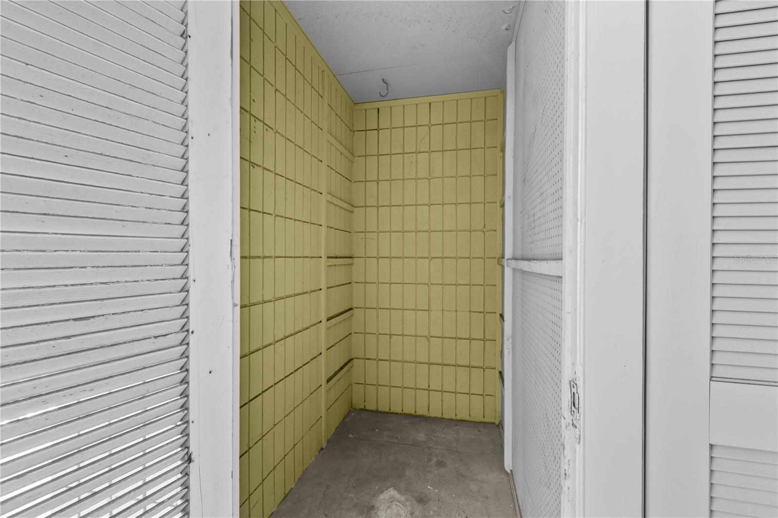 1301 S HOWARD AVE #B18 — photo 22