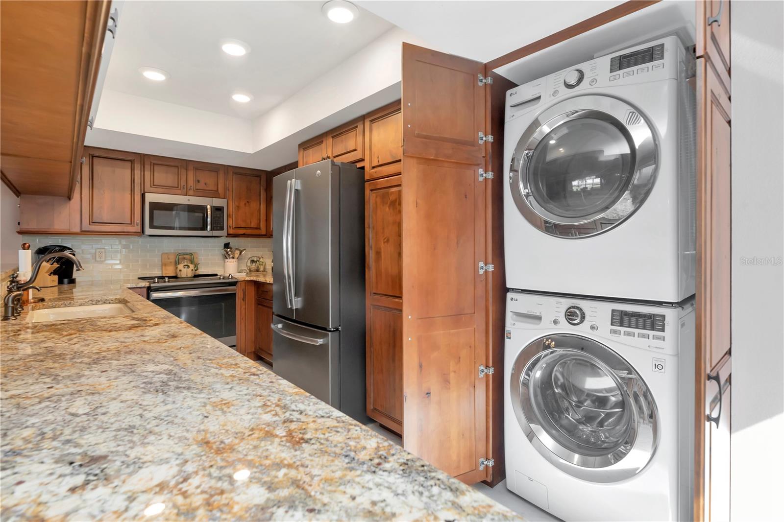 341 WINDRUSH LOOP #341 — photo 4