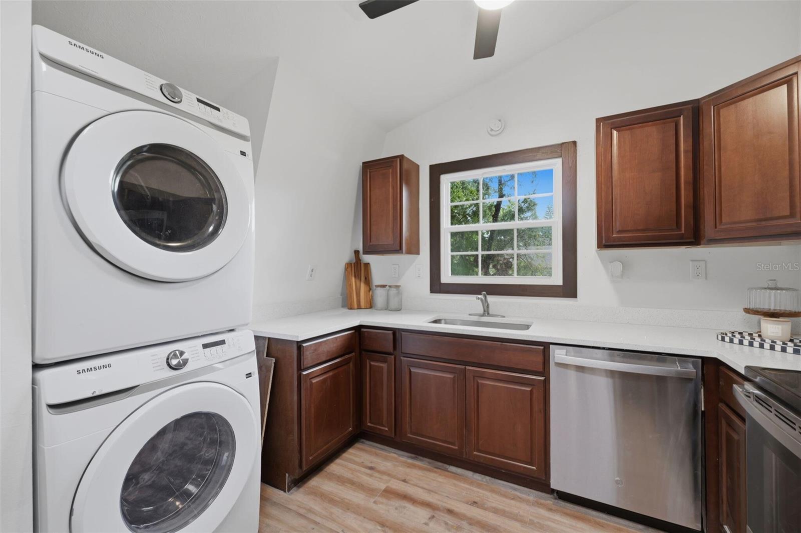 15017 DAYTON DR — photo 13