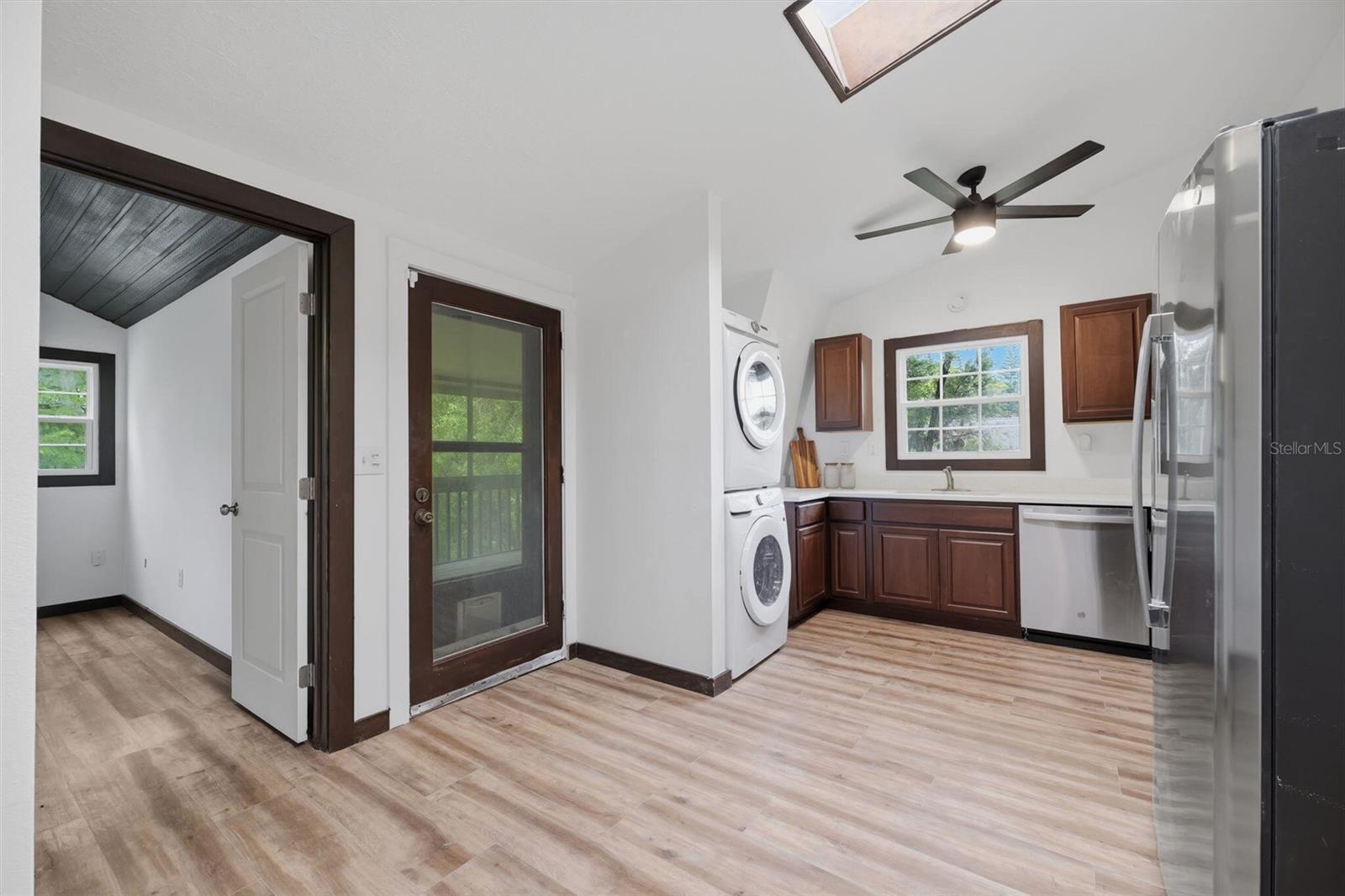15017 DAYTON DR — photo 12