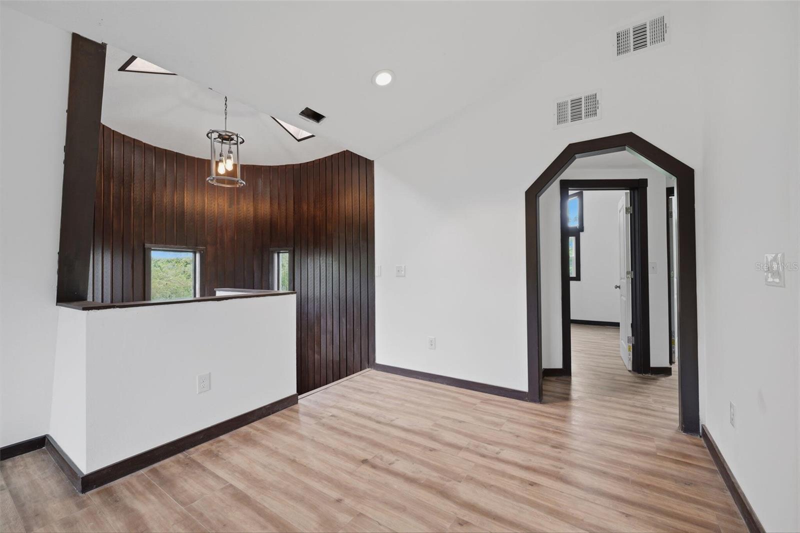 15017 DAYTON DR — photo 11
