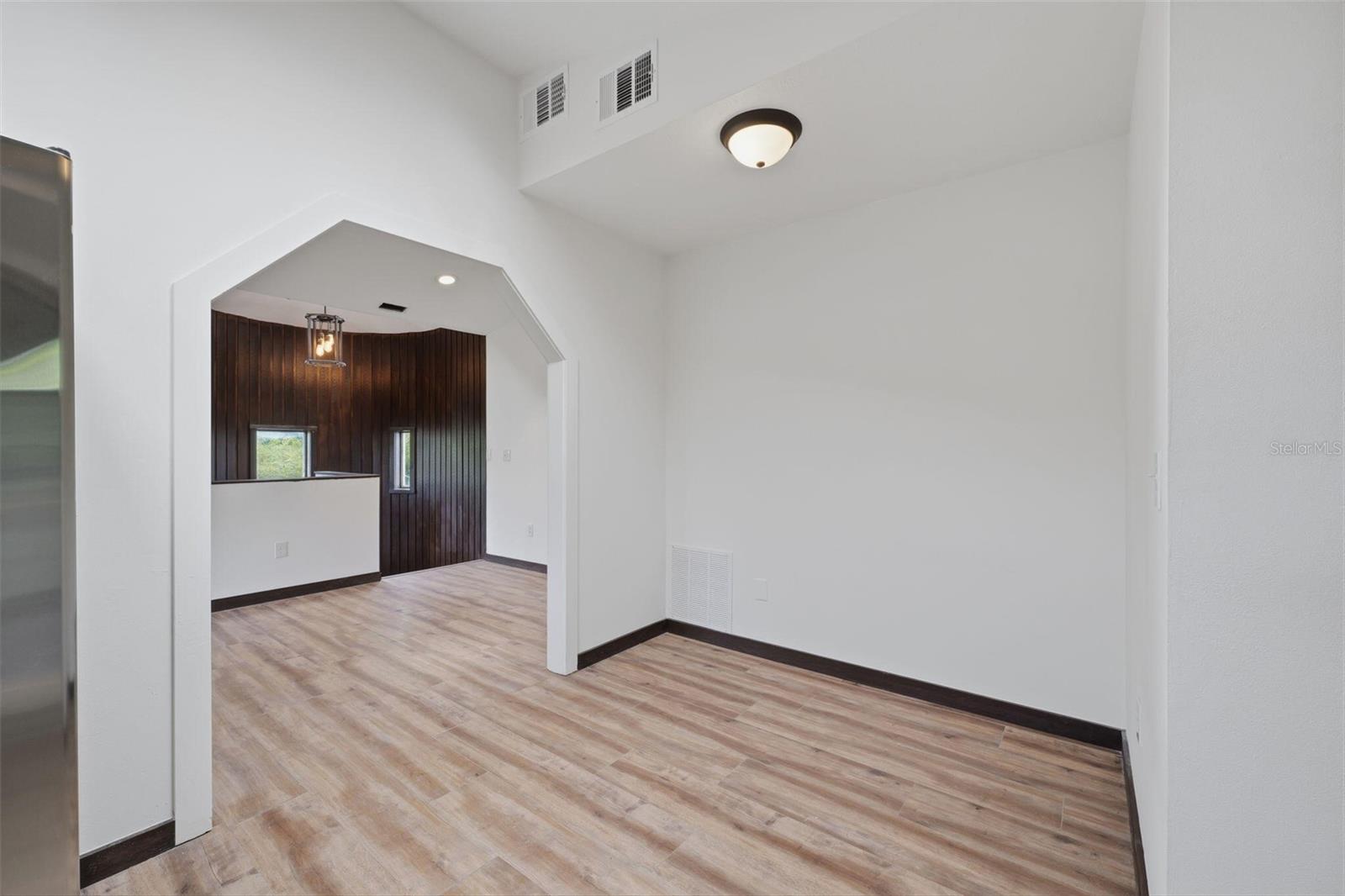 15017 DAYTON DR — photo 14