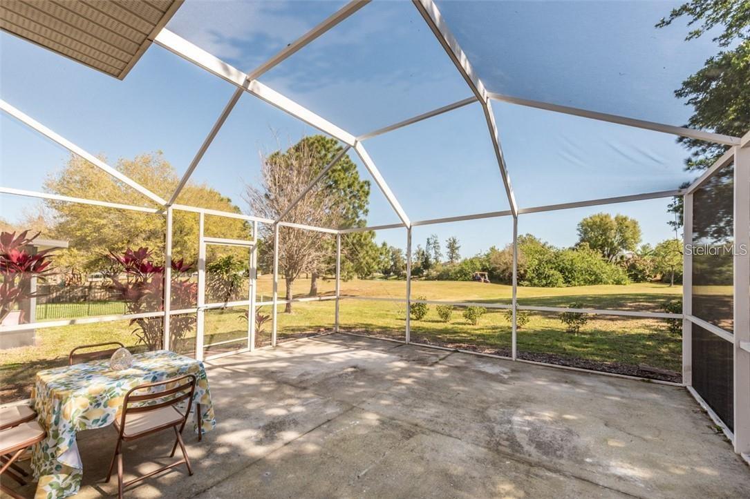 13116 FENNWAY RIDGE DR — photo 32