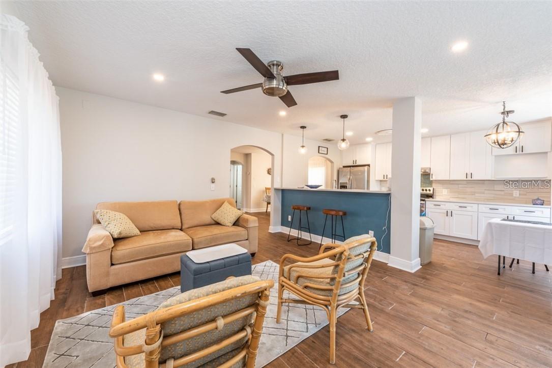 13116 FENNWAY RIDGE DR — photo 11