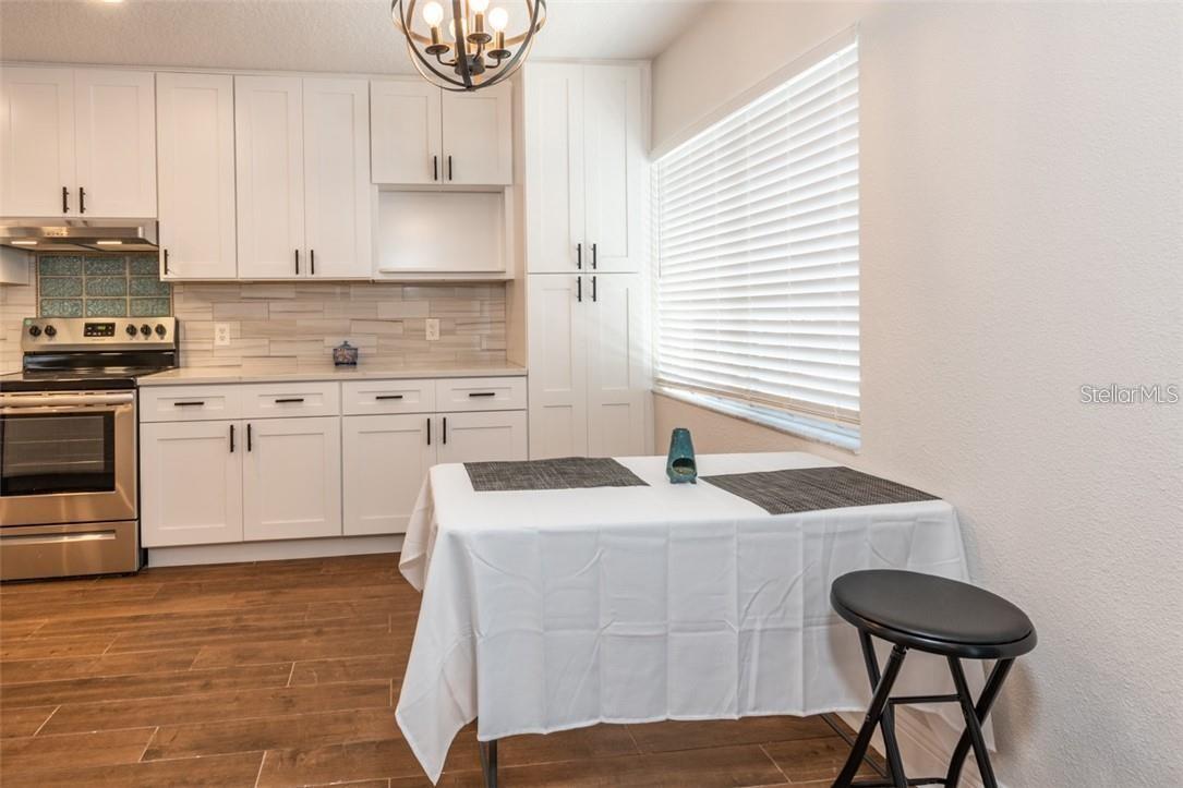 13116 FENNWAY RIDGE DR — photo 19