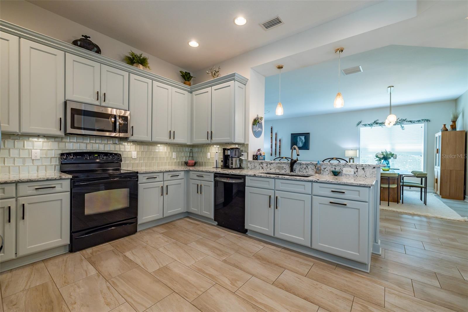 15818 COBBLE MILL DR — photo 14