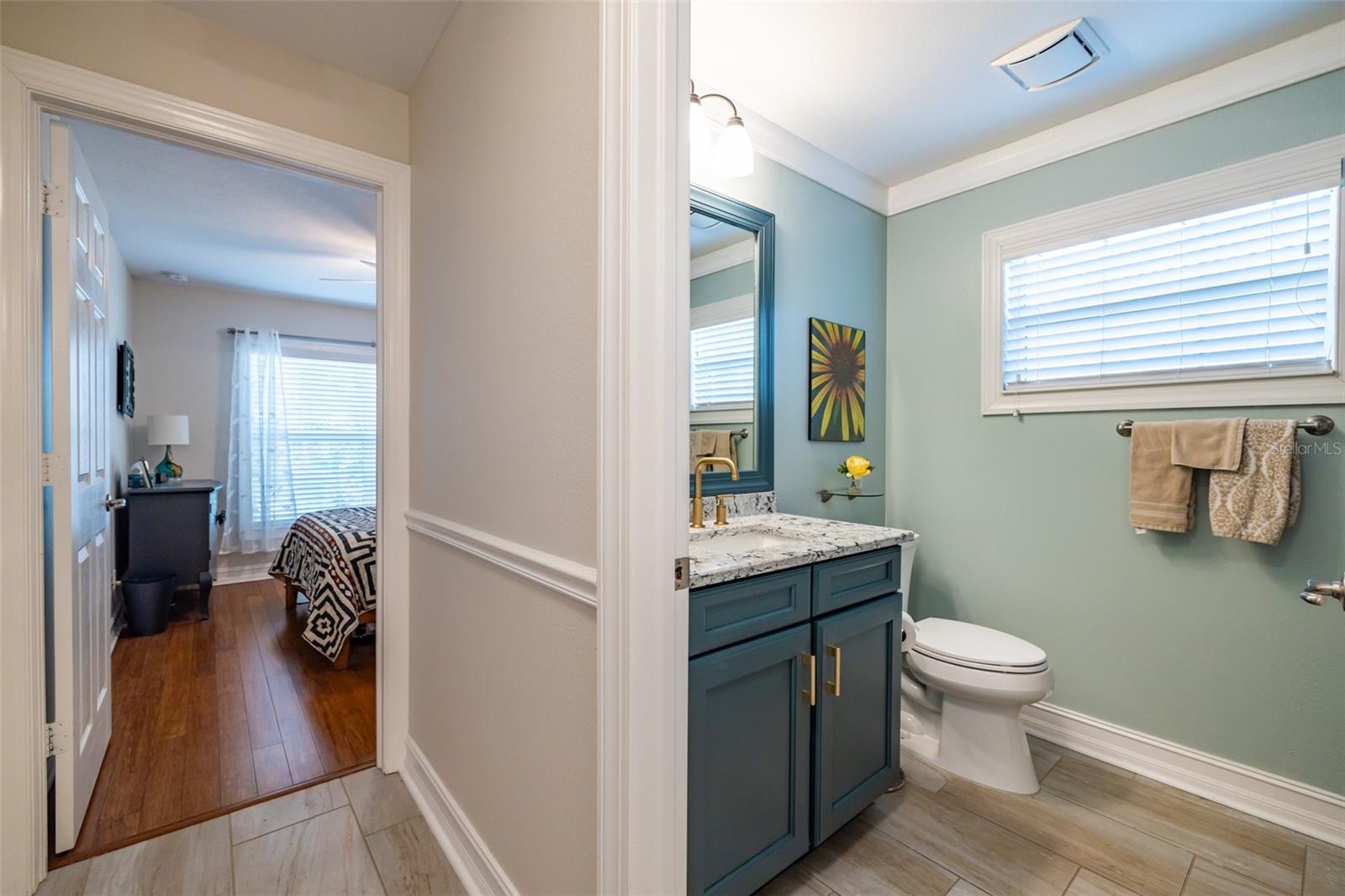 15818 COBBLE MILL DR — photo 37