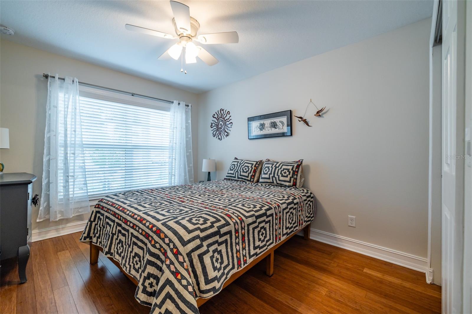 15818 COBBLE MILL DR — photo 39
