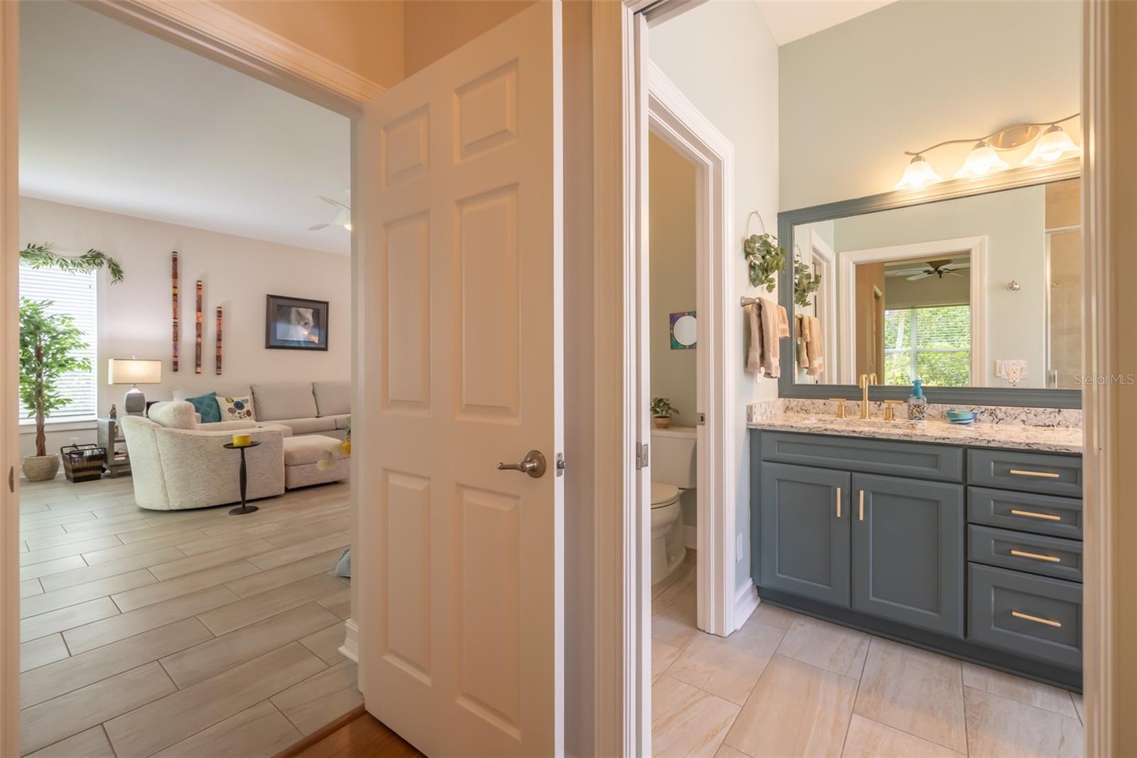 15818 COBBLE MILL DR — photo 32