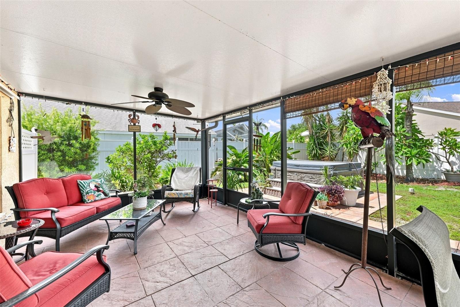 207 LAKEWAY LN — photo 32