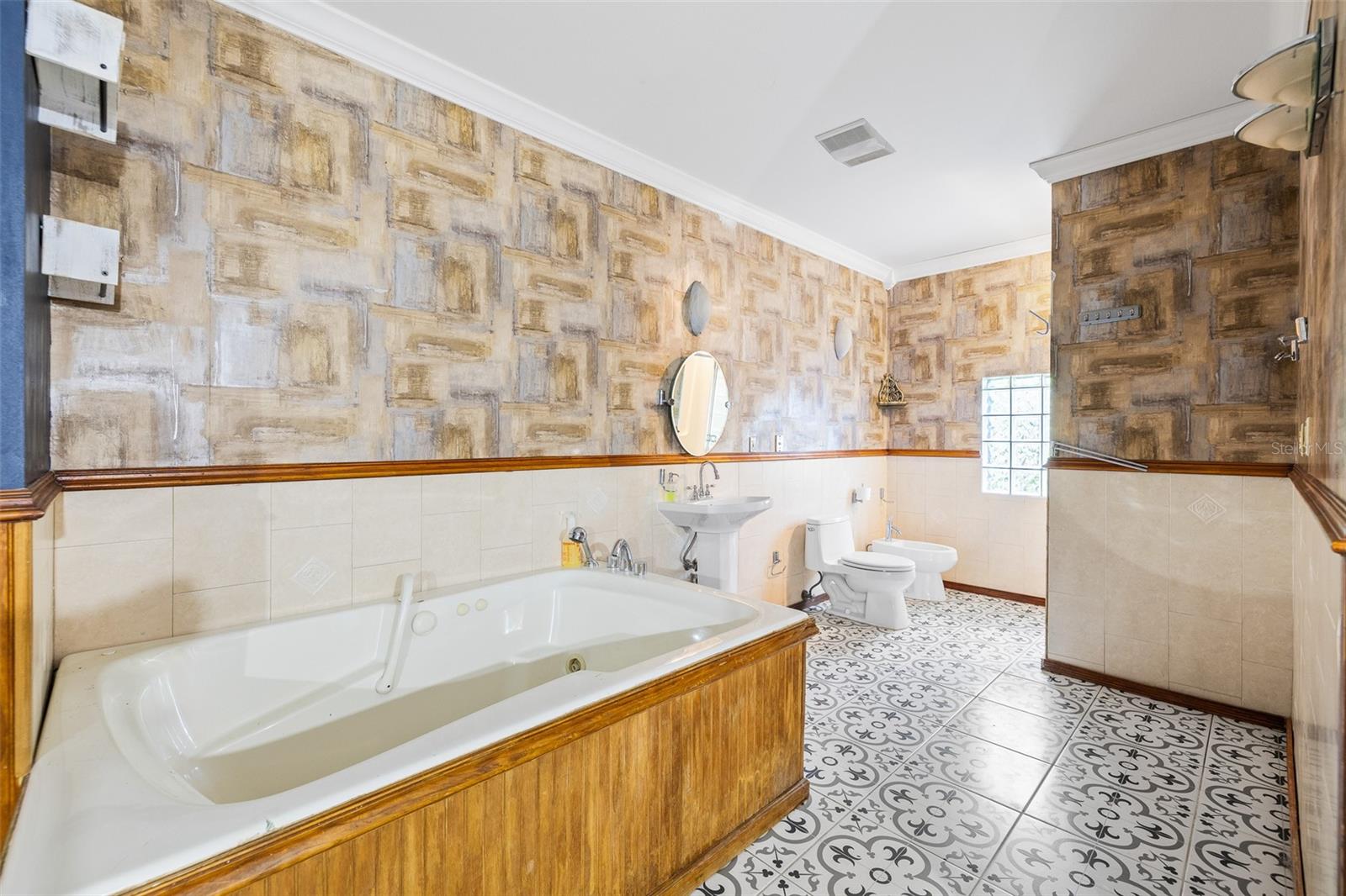 7203 N NAVIN AVE — photo 15