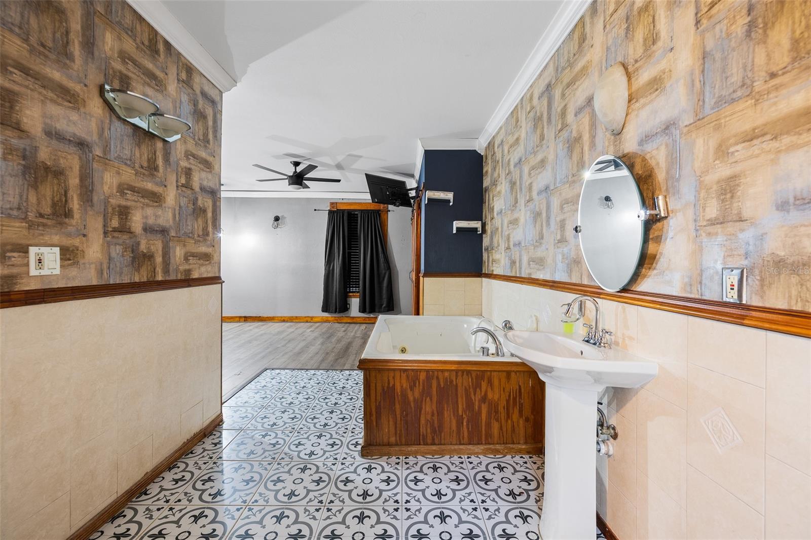 7203 N NAVIN AVE — photo 16