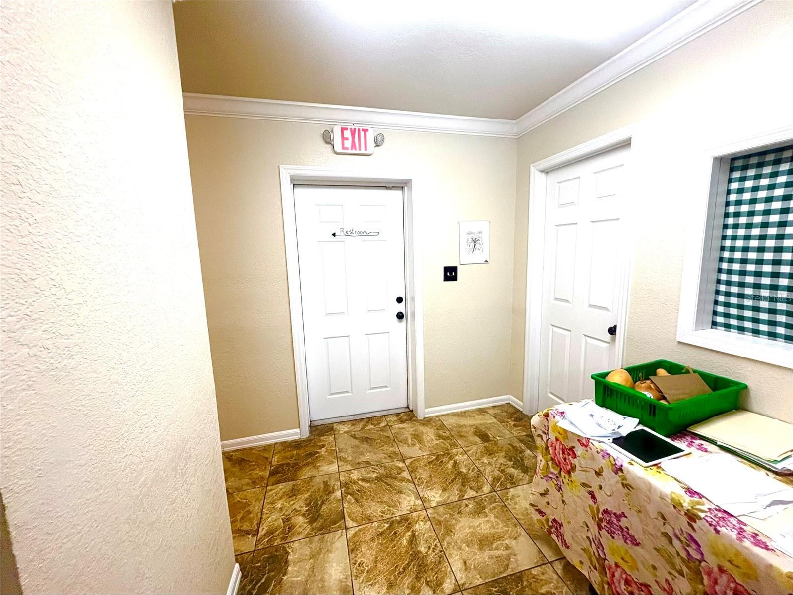 5521 HANLEY RD — photo 22
