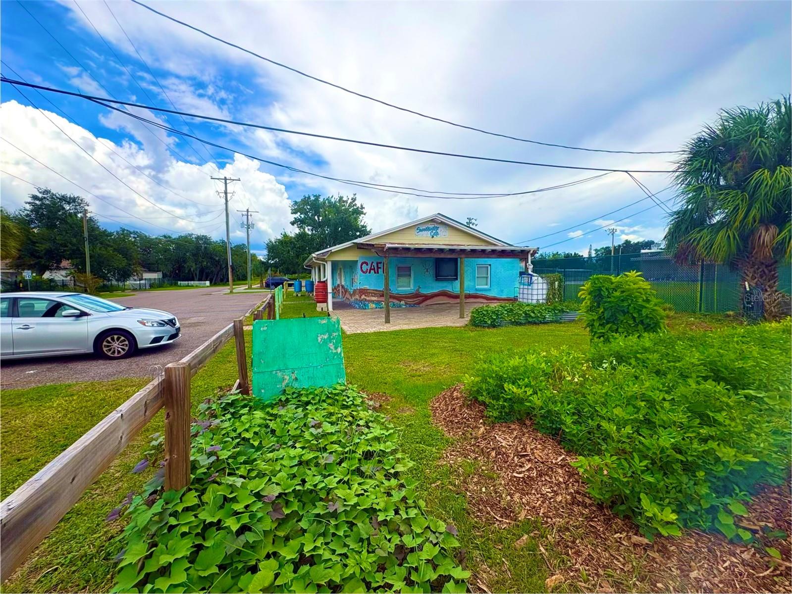 5521 HANLEY RD — photo 65
