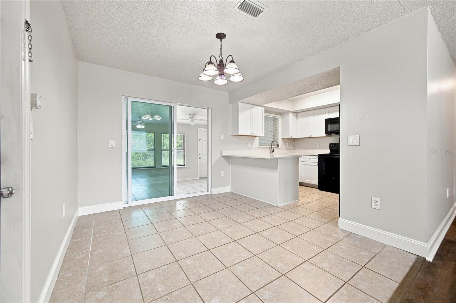 7651 ROHUNA DR — photo 6