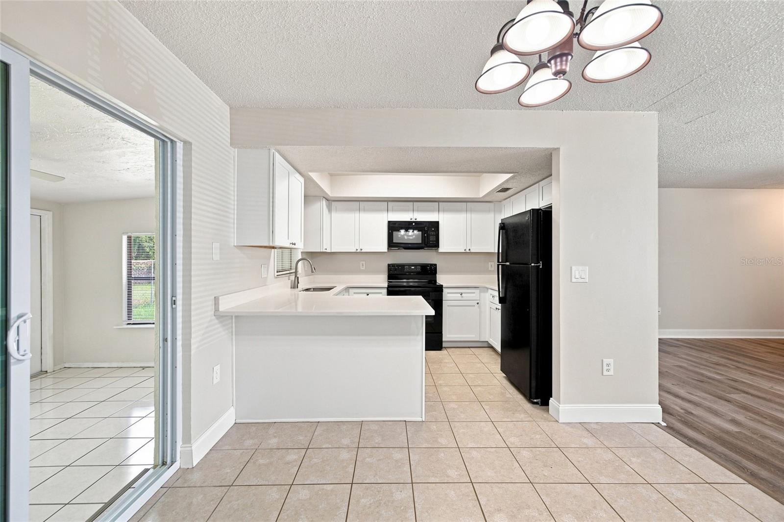 7651 ROHUNA DR — photo 7