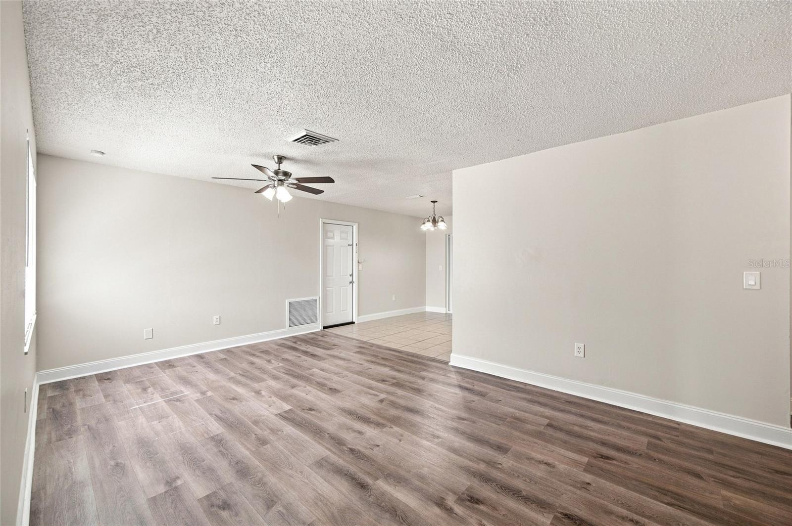7651 ROHUNA DR — photo 4