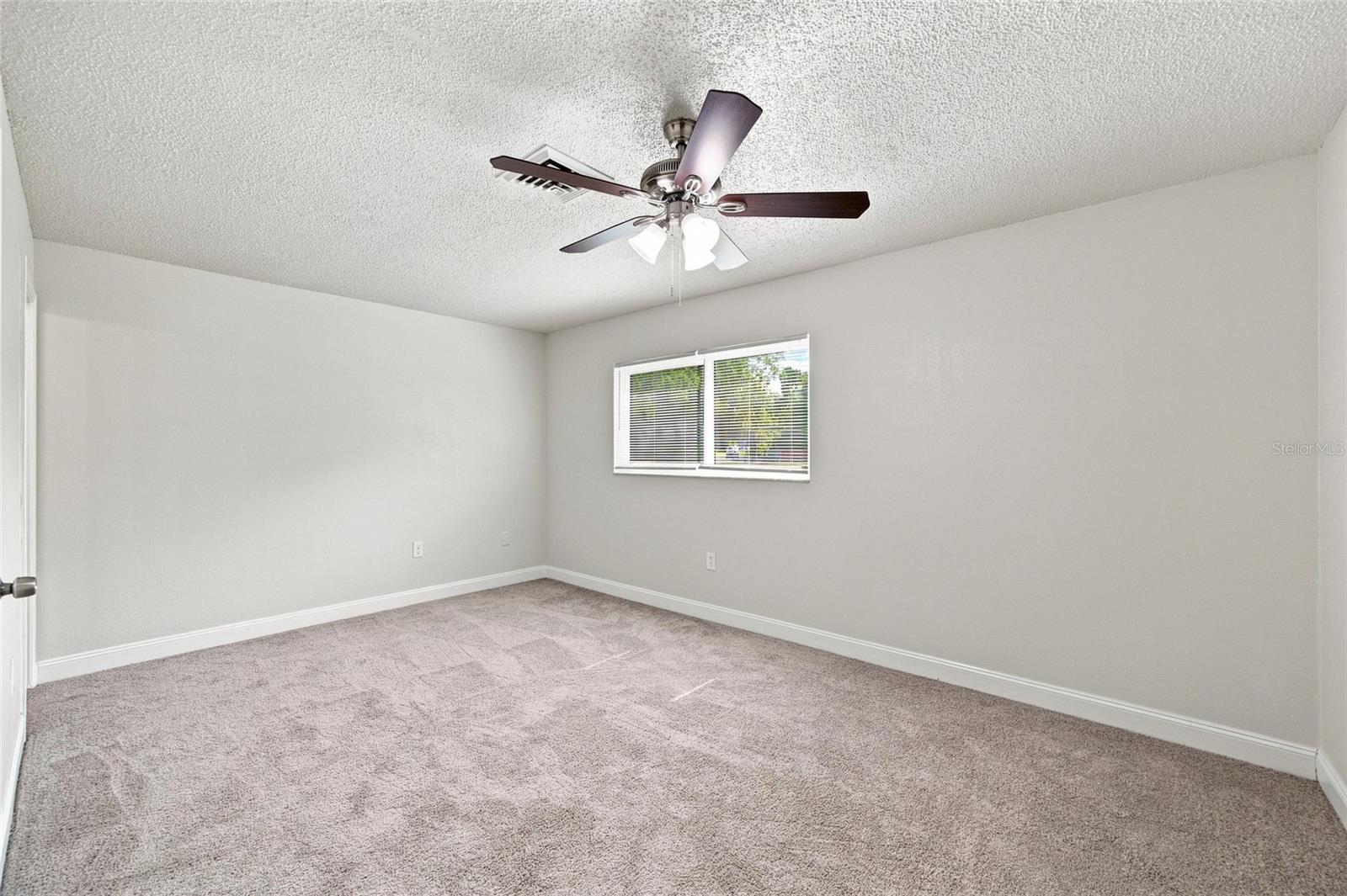 7651 ROHUNA DR — photo 11