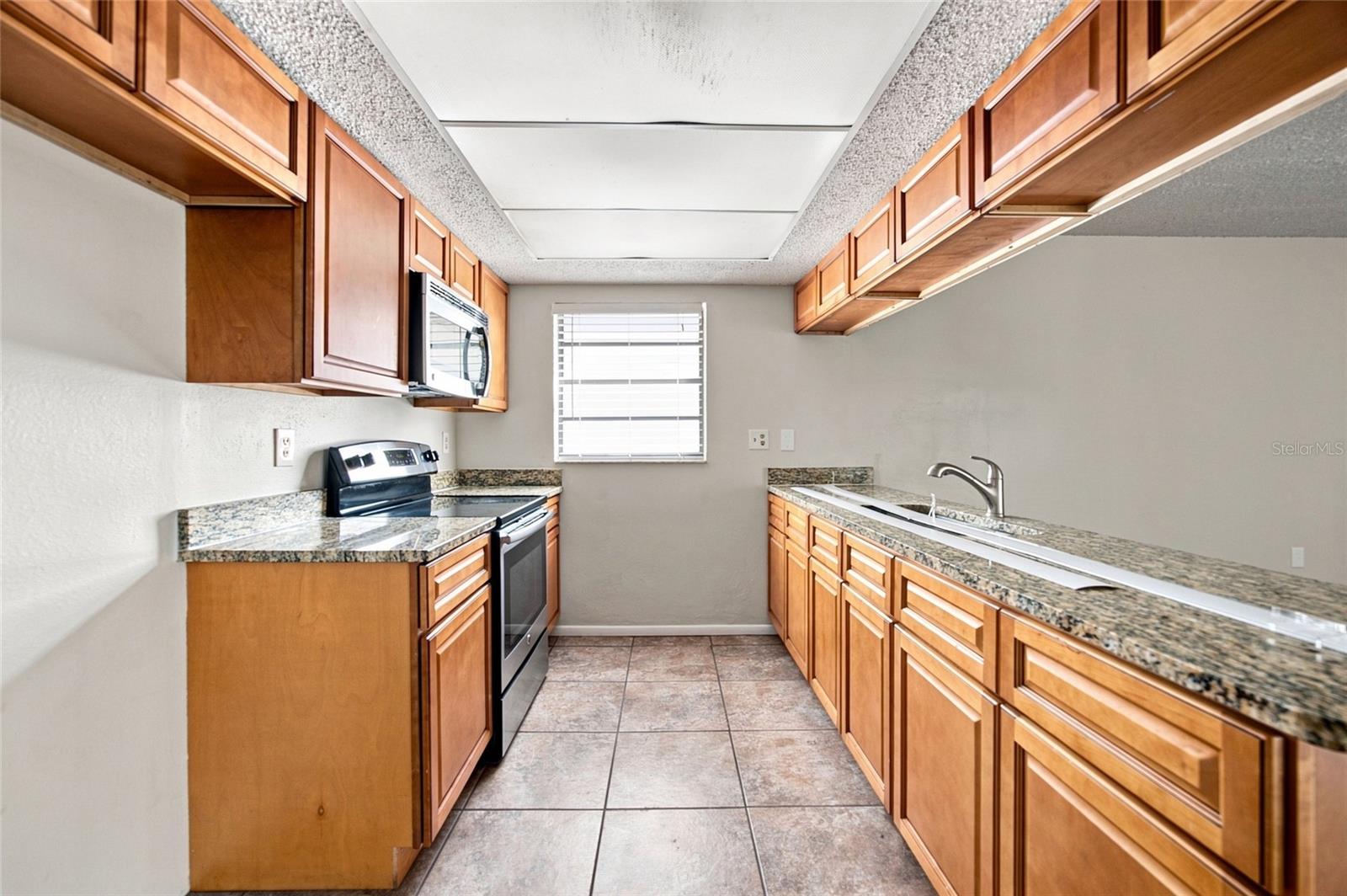 7902 ROYAL STEWART DR — photo 7