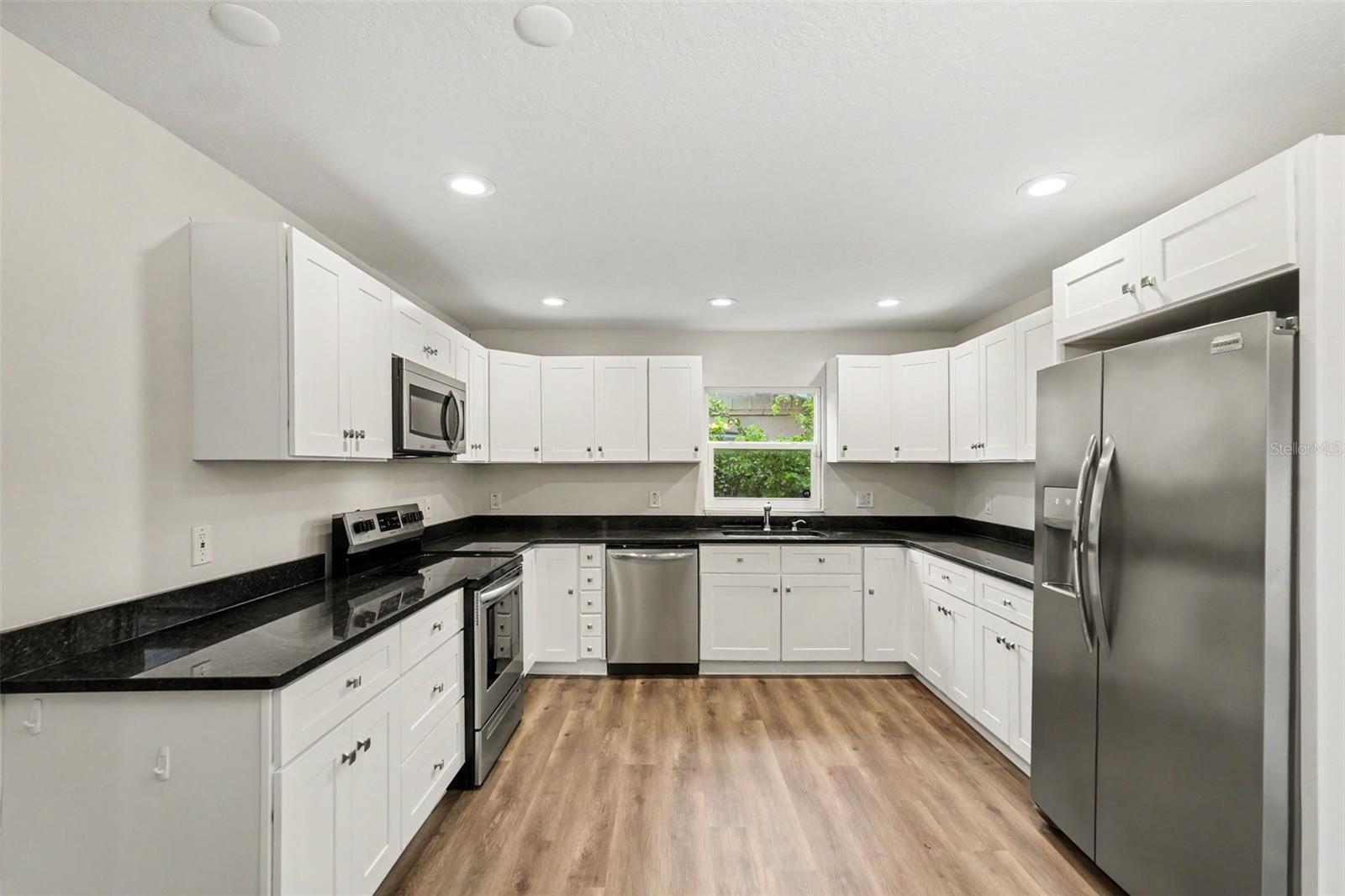 2051 23RD ST SW — photo 9