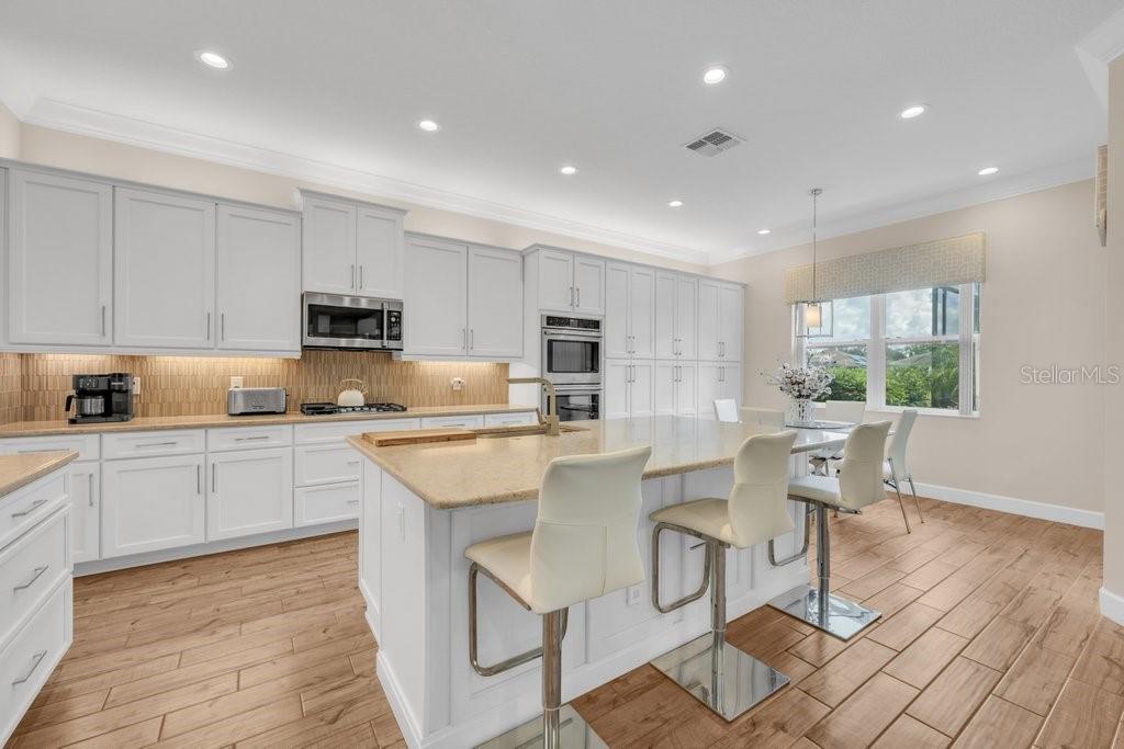 4906 PAMPLONA CT — photo 17