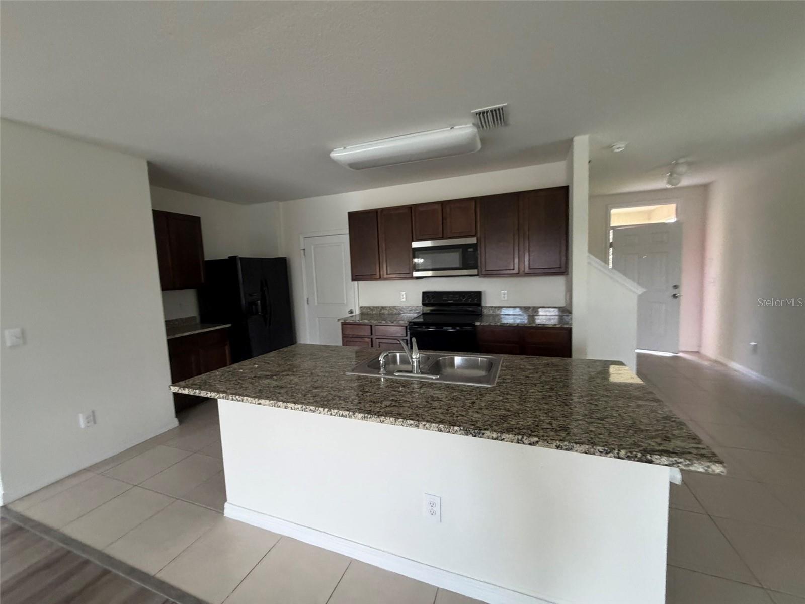 7557 TUSCAN BAY CIR — photo 5
