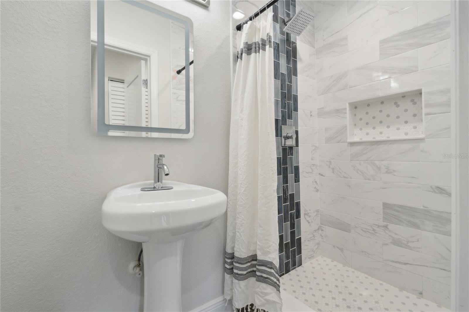 8829 BAY POINTE DR #206 — photo 10
