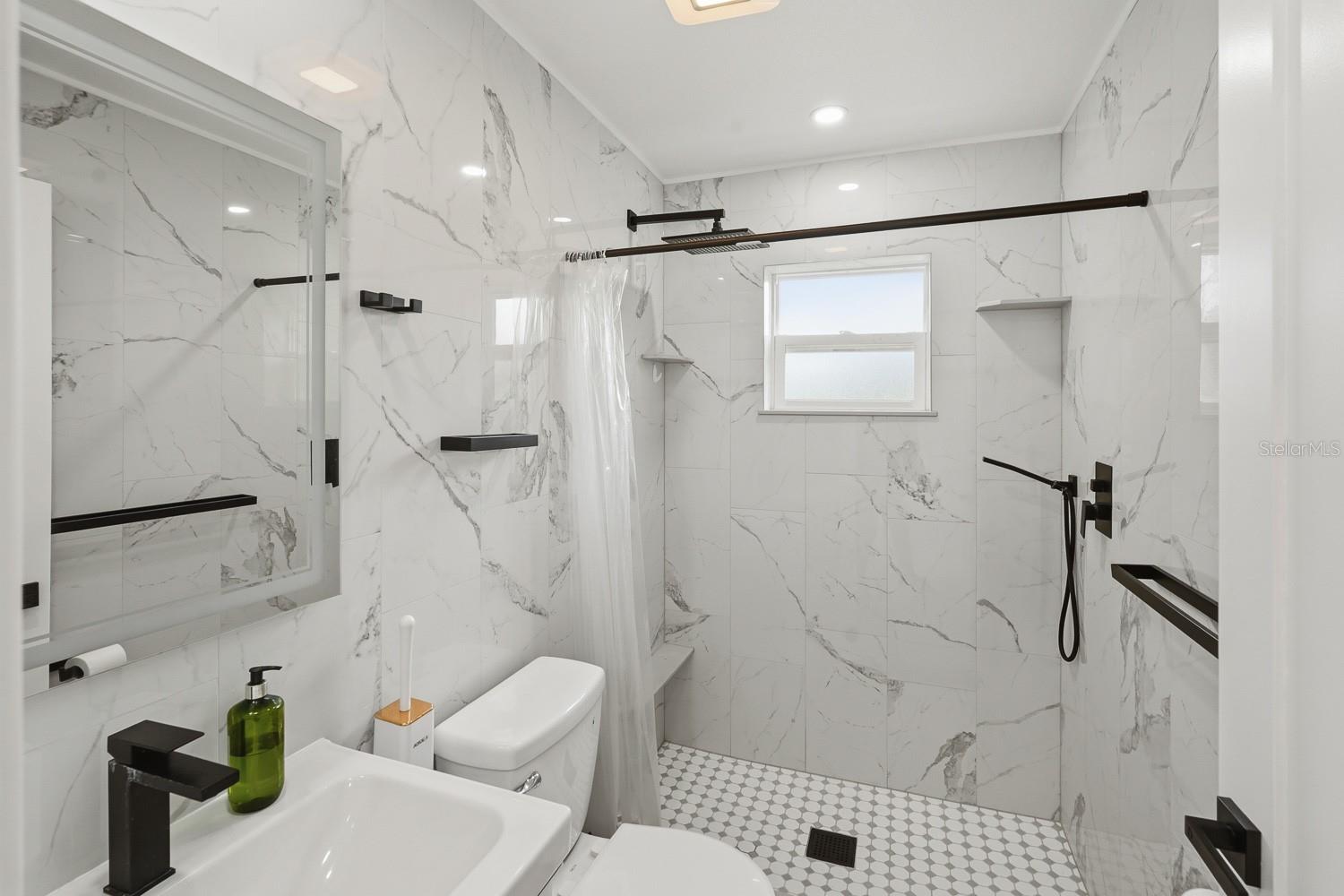 7570 CROCK AVE — photo 36
