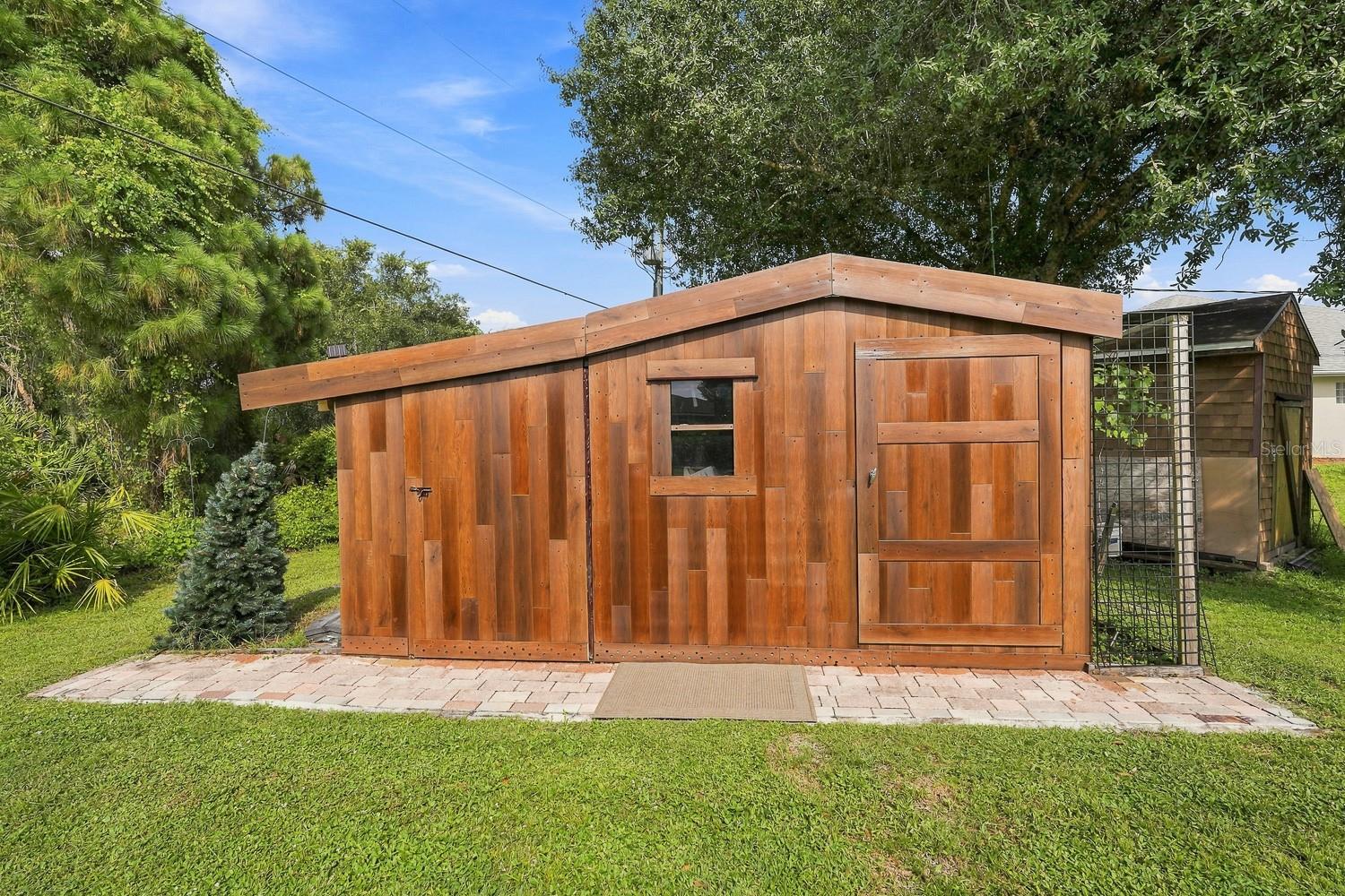 7570 CROCK AVE — photo 51