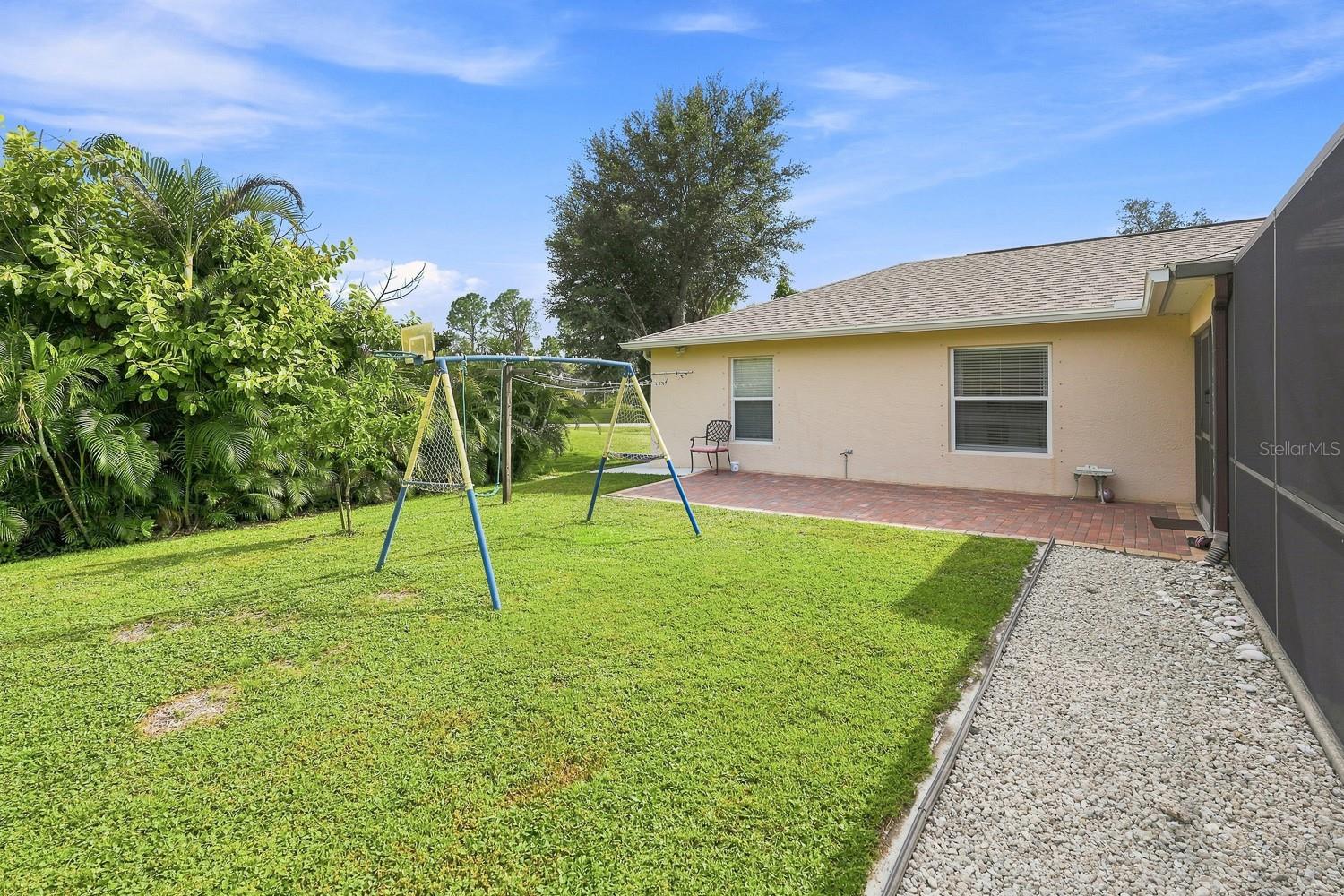 7570 CROCK AVE — photo 54