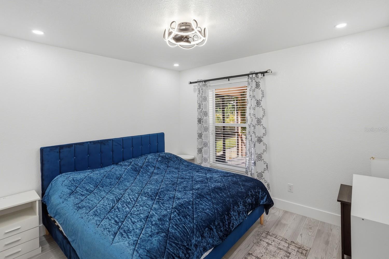 7570 CROCK AVE — photo 39