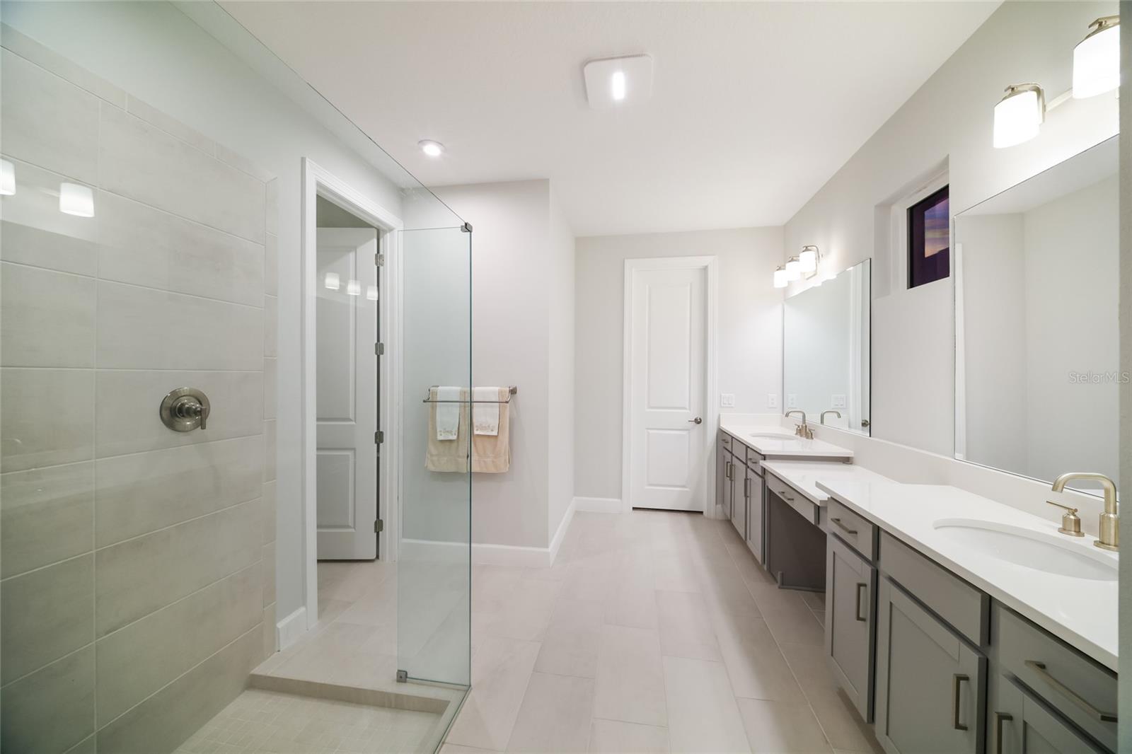 11112 DEVONBRIDGE DR — photo 17