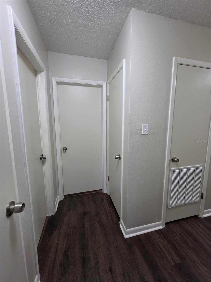 851 CREEKWAY CT — photo 18