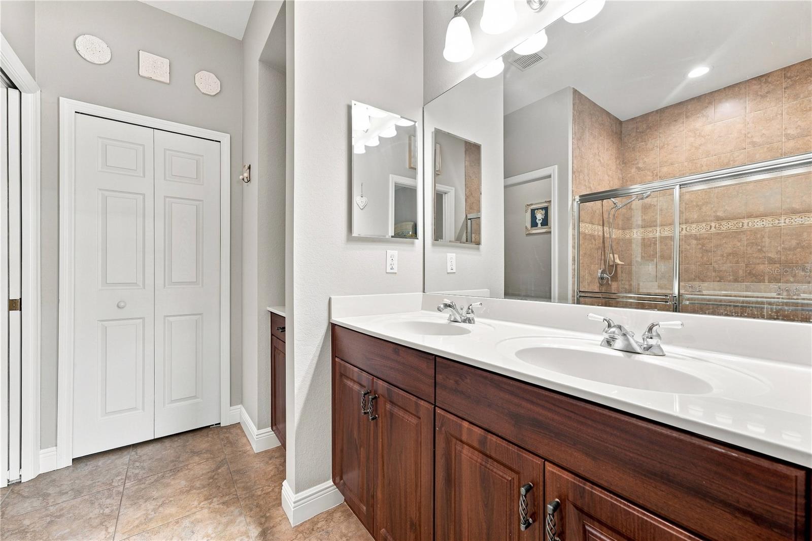 4361 TURNBERRY CIR — photo 15