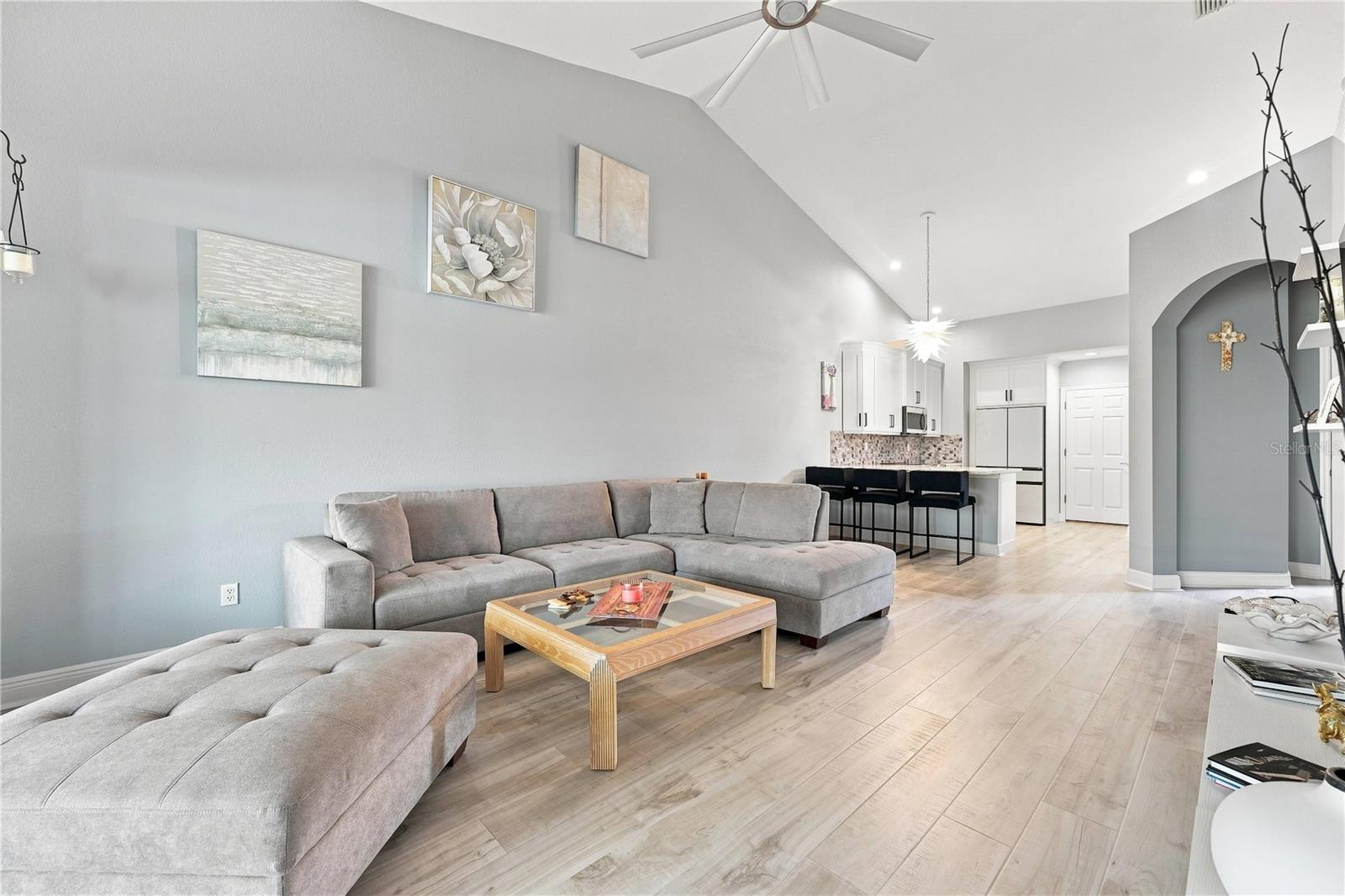 4361 TURNBERRY CIR — photo 3