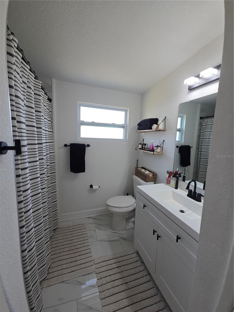 4301 W WISCONSIN AVE — photo 21
