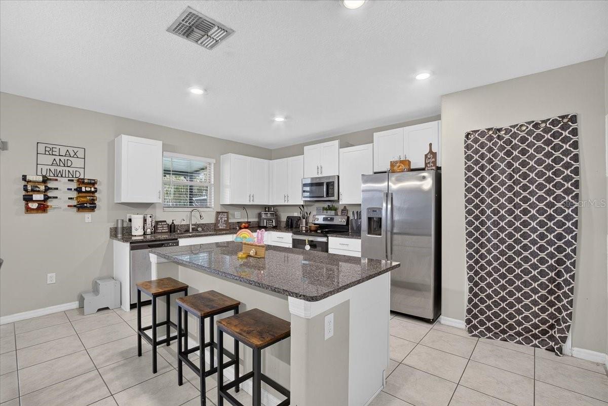 13009 MEADOW POND PL — photo 15