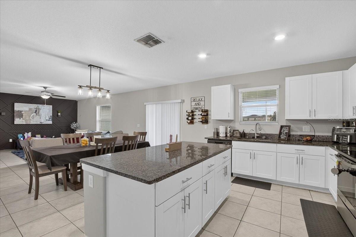 13009 MEADOW POND PL — photo 17
