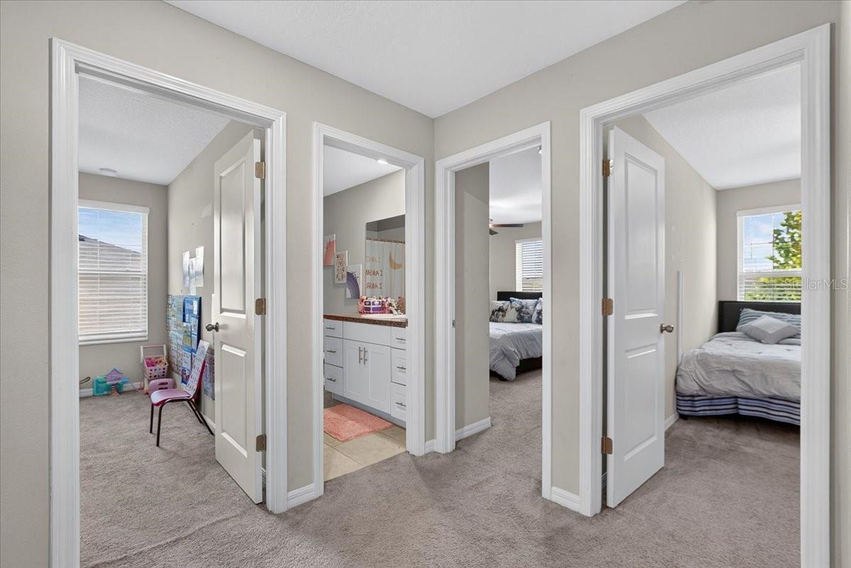 13009 MEADOW POND PL — photo 28