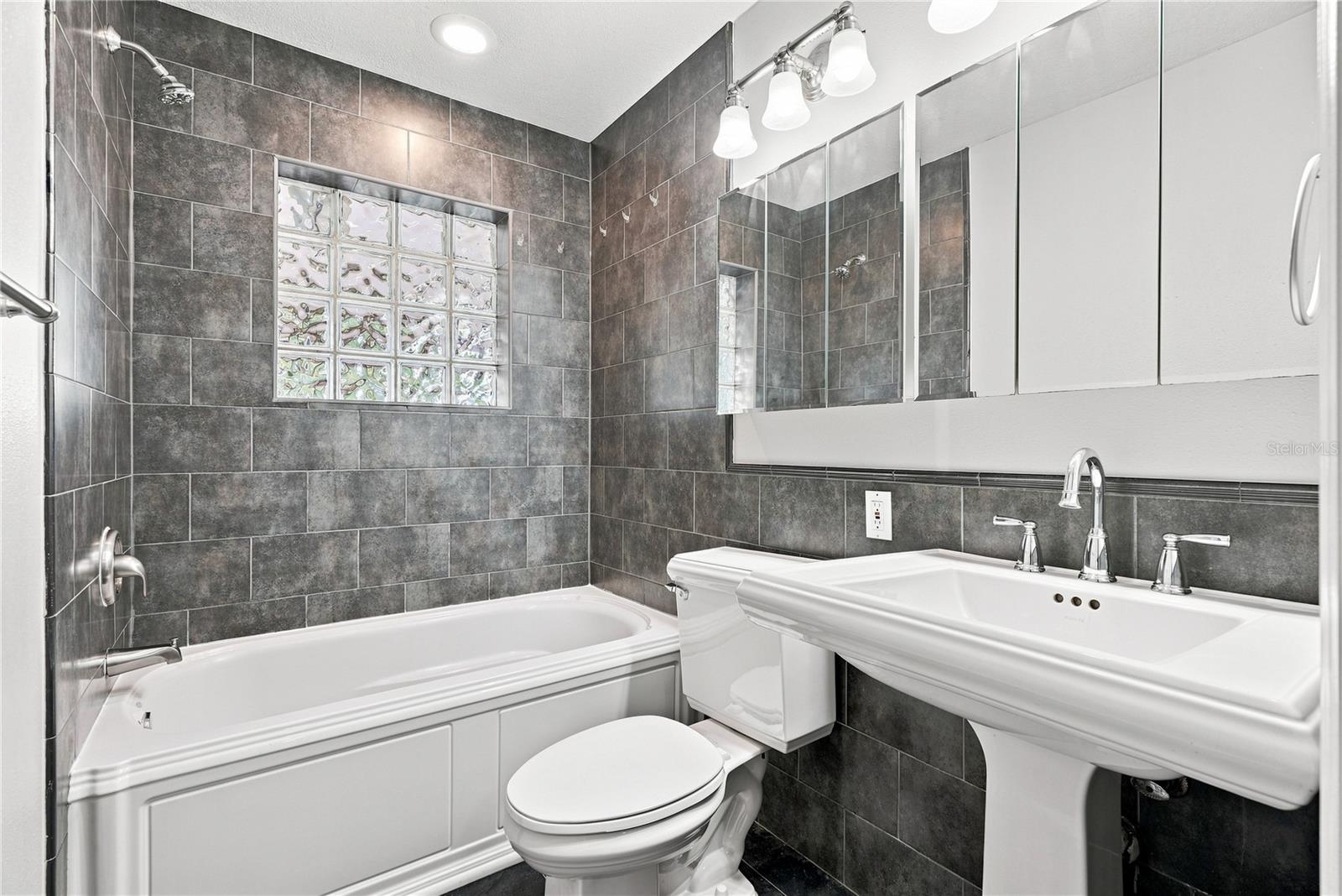 9500 118TH LN — photo 33