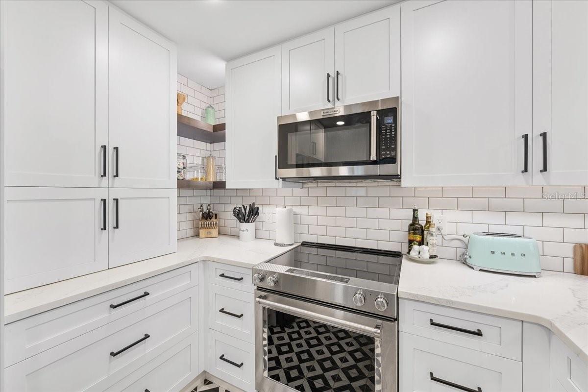 3528 FOSTER HILL DR N — photo 15