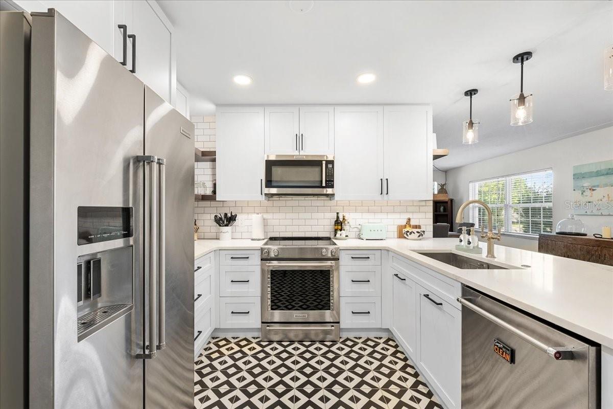 3528 FOSTER HILL DR N — photo 12