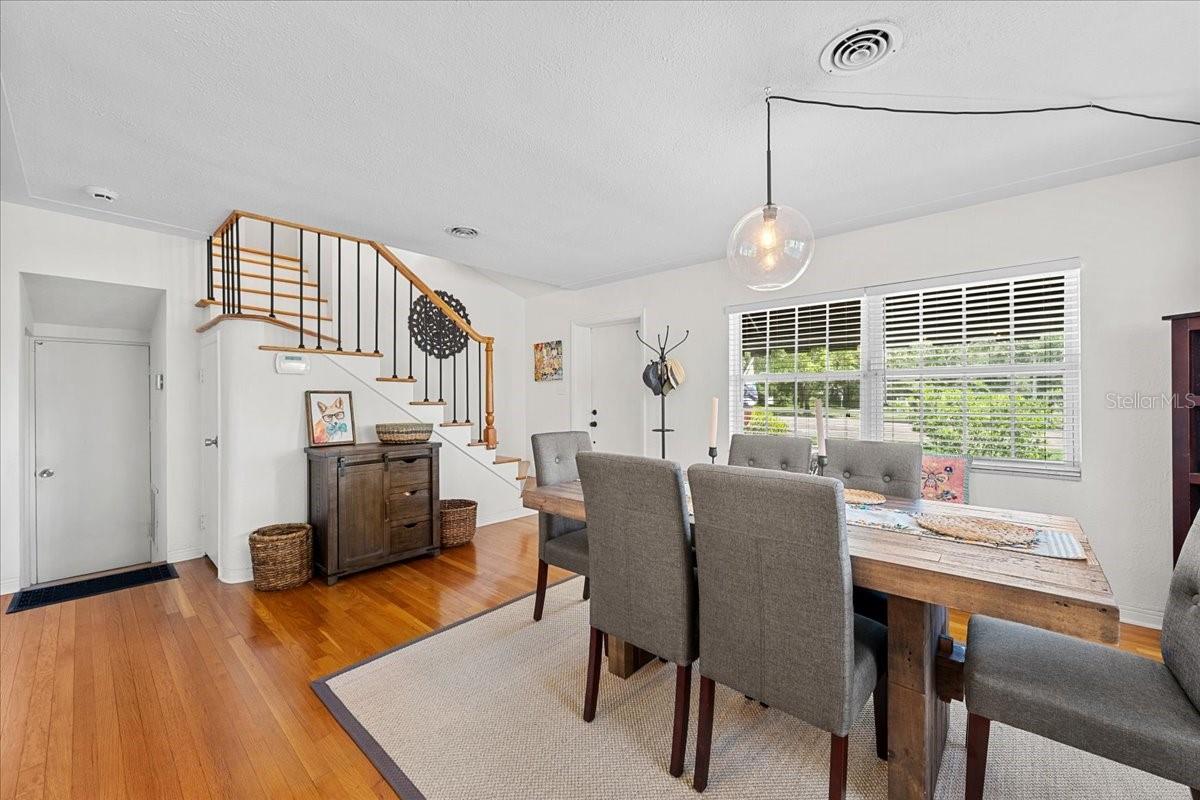3528 FOSTER HILL DR N — photo 8