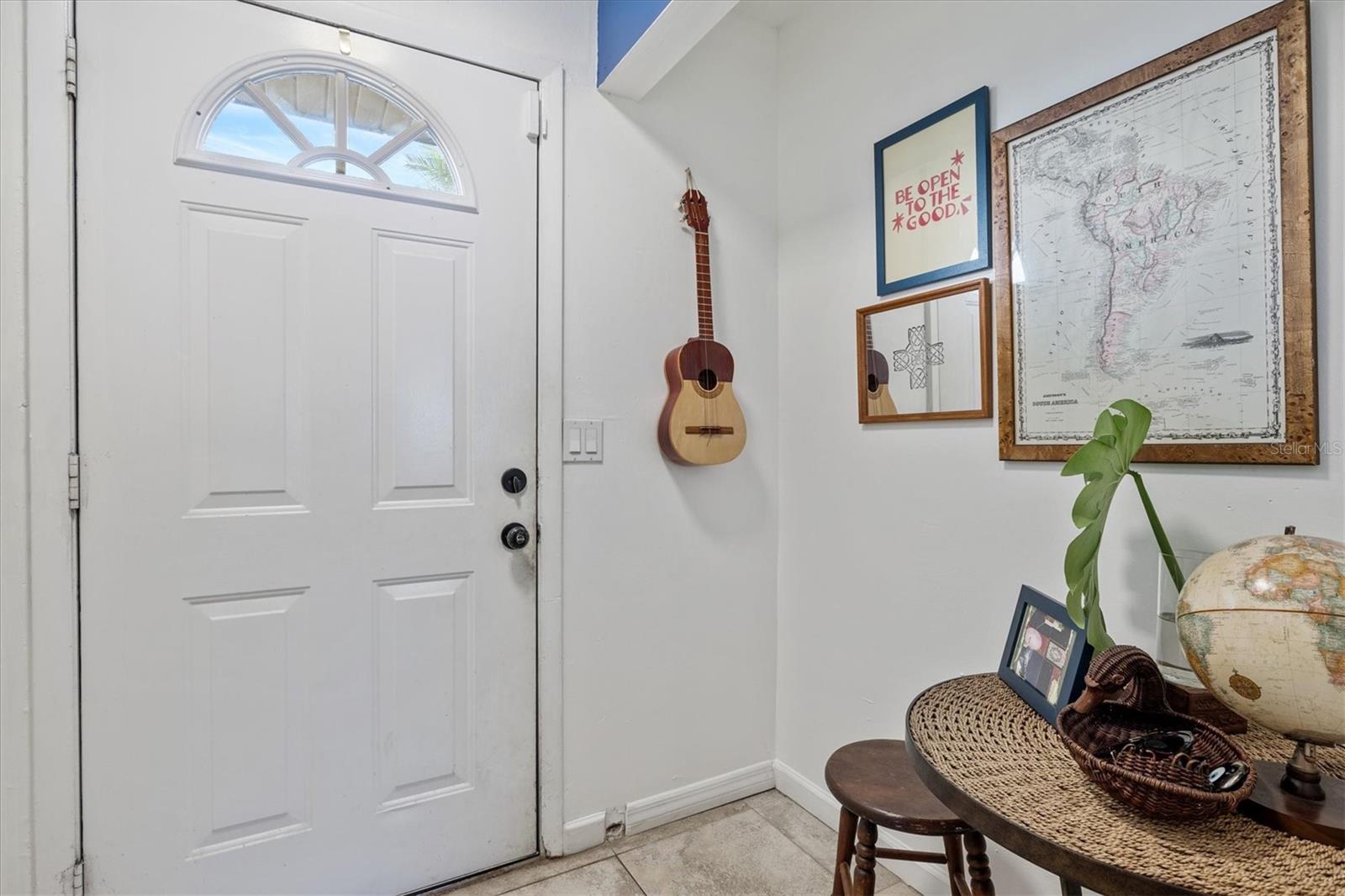 903 BYRON LN — photo 4