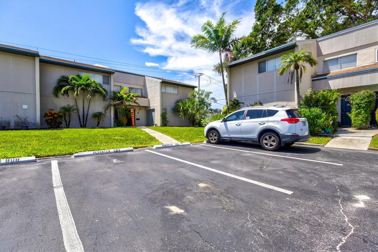 903 BYRON LN — photo 43
