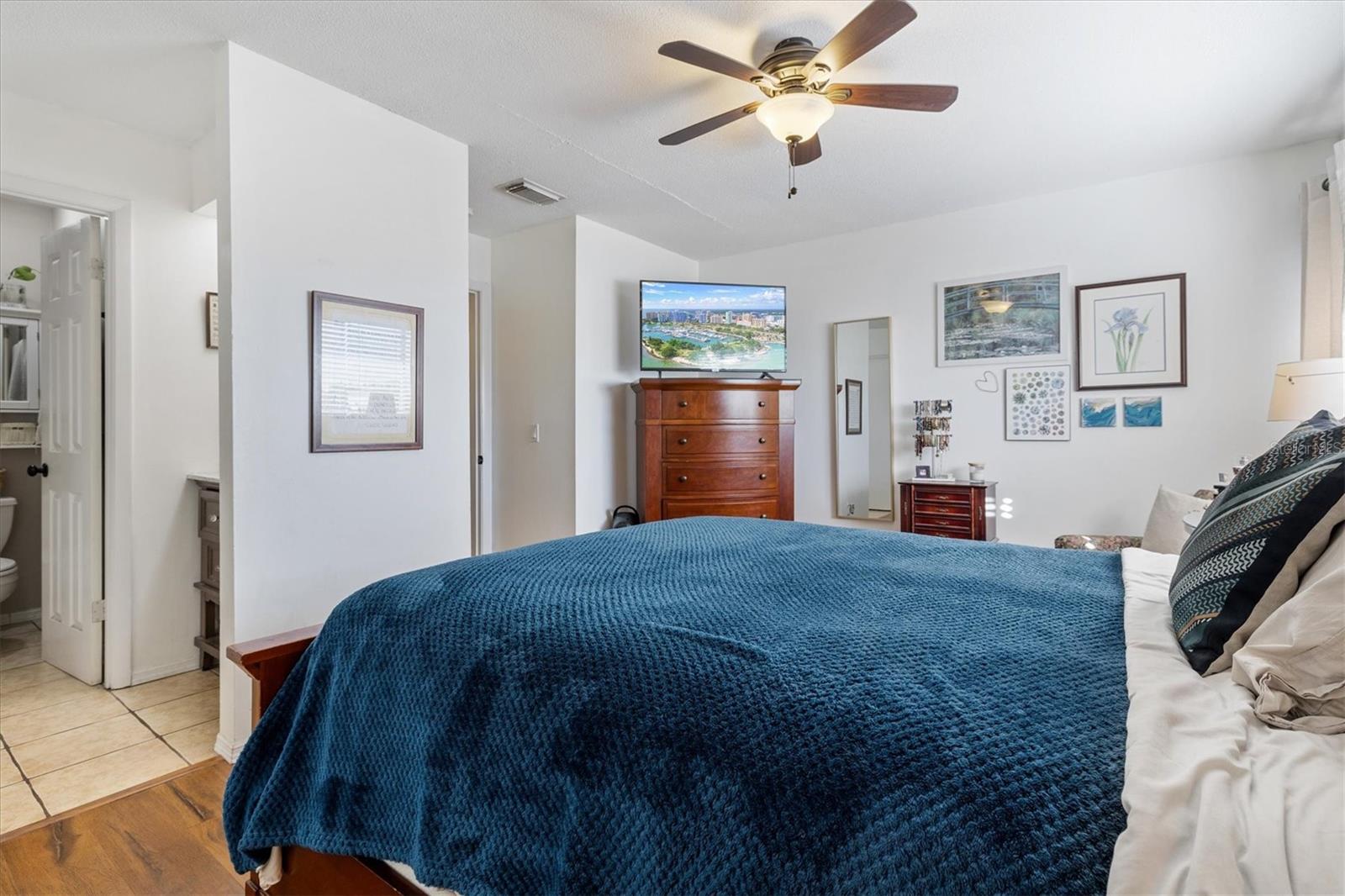 903 BYRON LN — photo 21