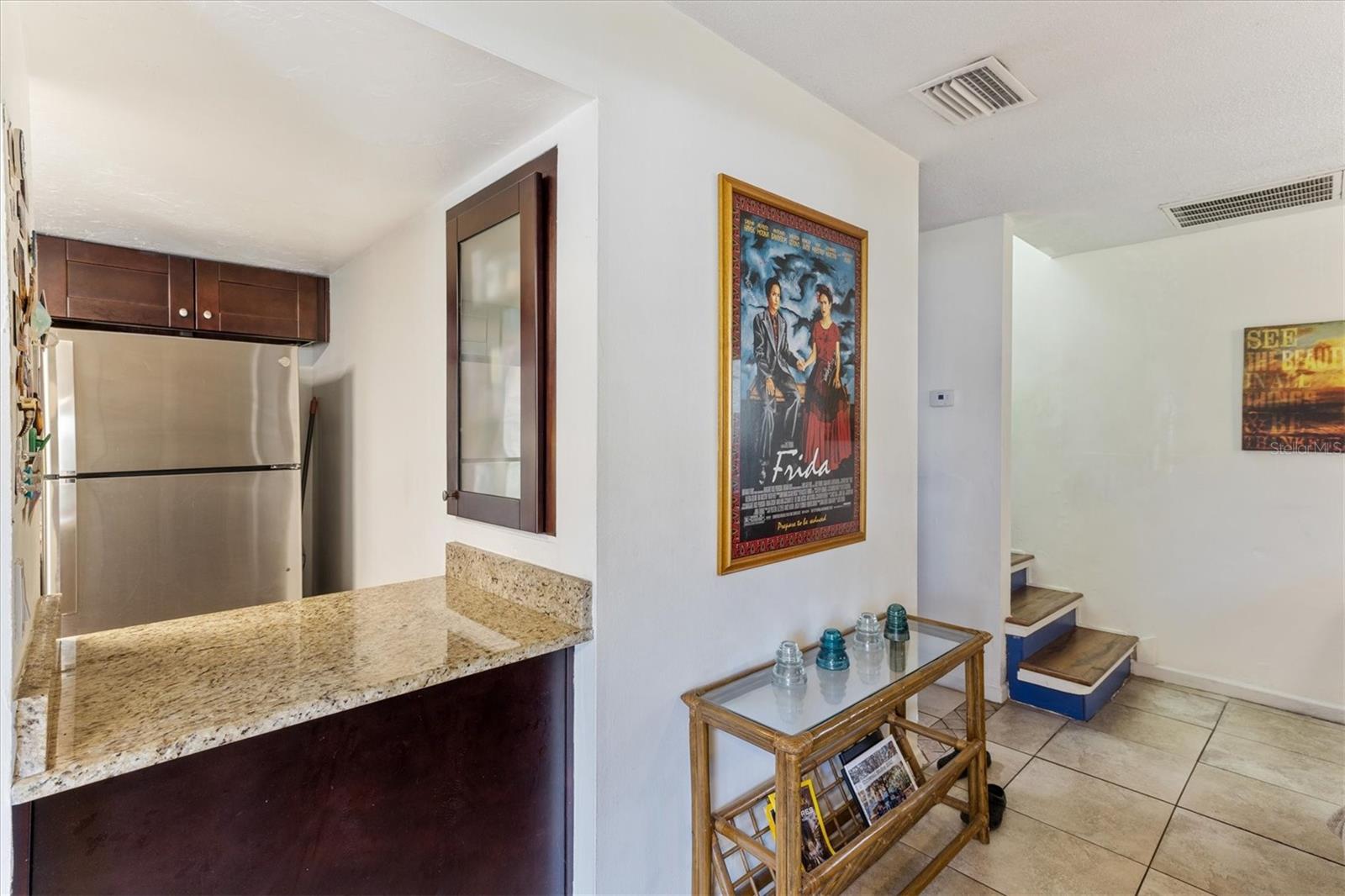 903 BYRON LN — photo 11