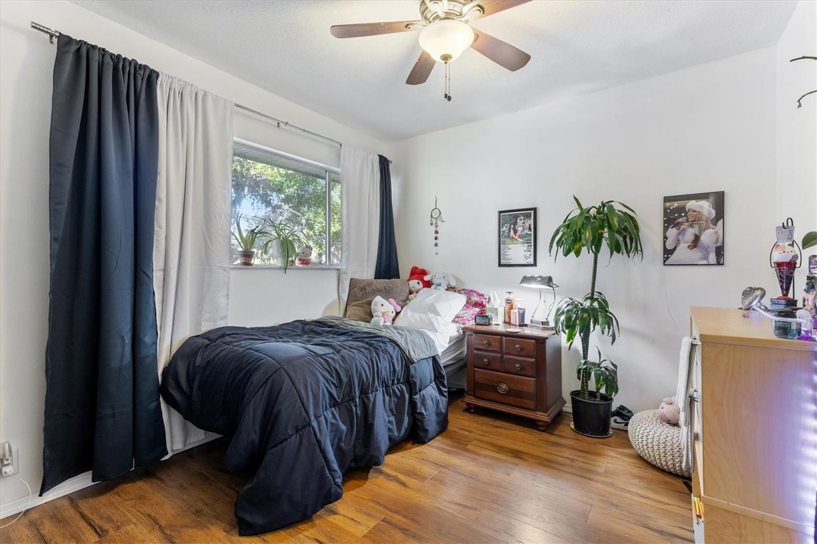 903 BYRON LN — photo 28