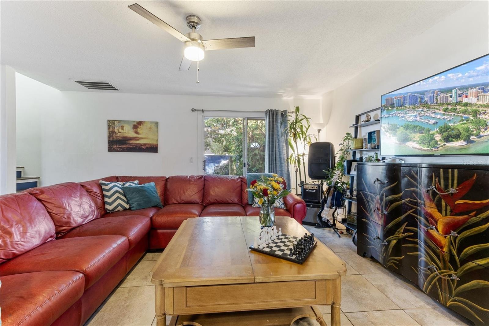 903 BYRON LN — photo 7