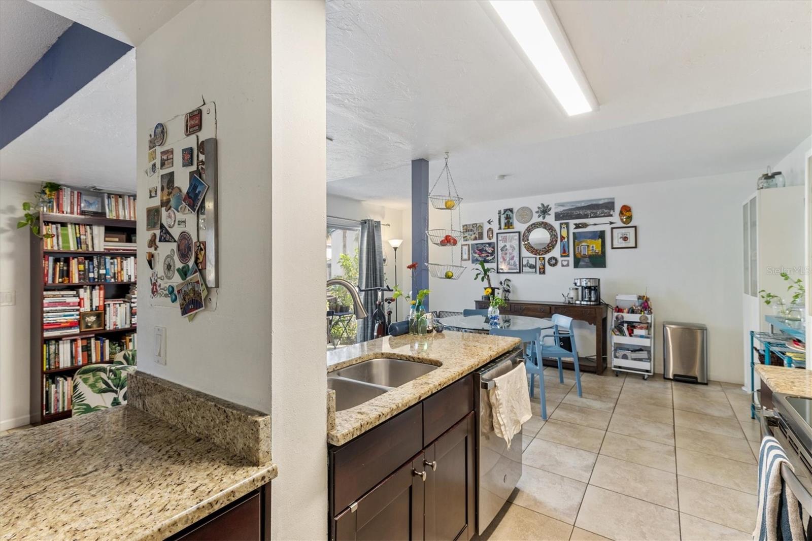 903 BYRON LN — photo 14